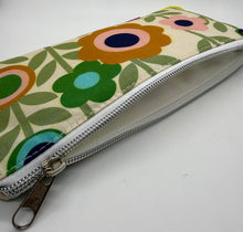 Load image into Gallery viewer, Fabric Zipper Pen Pouch RETRO FLORAL
