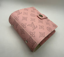 Load image into Gallery viewer, POCKET 30mm Ring Planner Pink Dot
