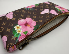 Load image into Gallery viewer, Zipper Pen Pouch Flower Monogram
