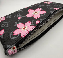 Load image into Gallery viewer, Zipper Pen Pouch Black Cherry Blossom
