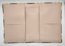 Load image into Gallery viewer, A5 Woven Fabric Cover Retro Flower
