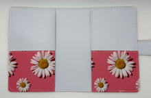 Load image into Gallery viewer, A6 Faux Leather Cover Daisy
