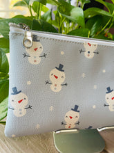 Load image into Gallery viewer, Snowman Zipper Pen Pouch
