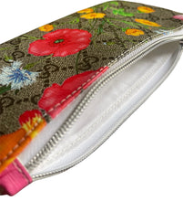 Load image into Gallery viewer, Floral GG Faux Leather Zipper Pen Pouch
